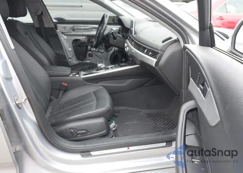 2018 Audi A4 2.0T Premium/2.0T Tech Premium z USA, uszkodzony, nr VIN WAUENAF40JA158273